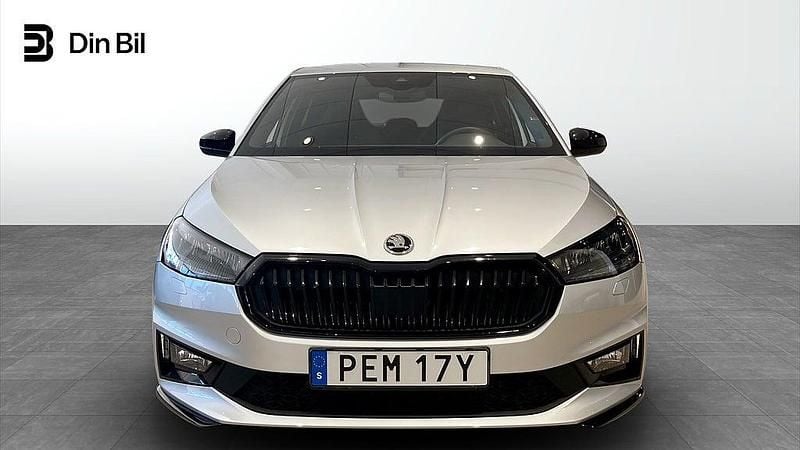 Begagnad Skoda Fabia Monte Carlo 150 HK (110 kW) 2025 Brilliant silver metallic Halvkombi