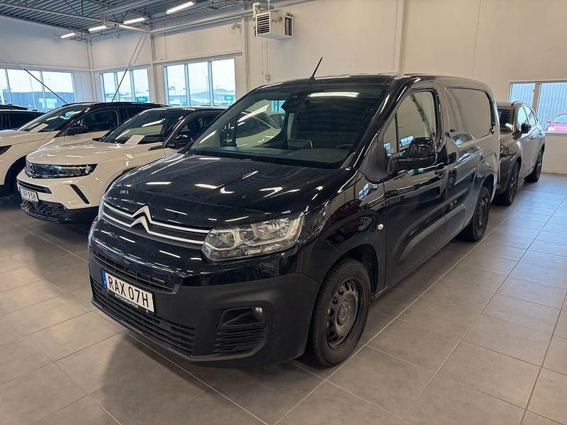 Svart Begagnad 2024 Citroën Berlingo Business Class Van | 285 000 kr (Marknadspris) - Bild 1/1
