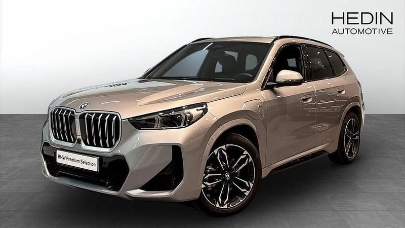Silver Begagnad 2025 BMW X1 Comfort Edition SUV | 578 700 kr (Lite dyr) - Bild 1/4