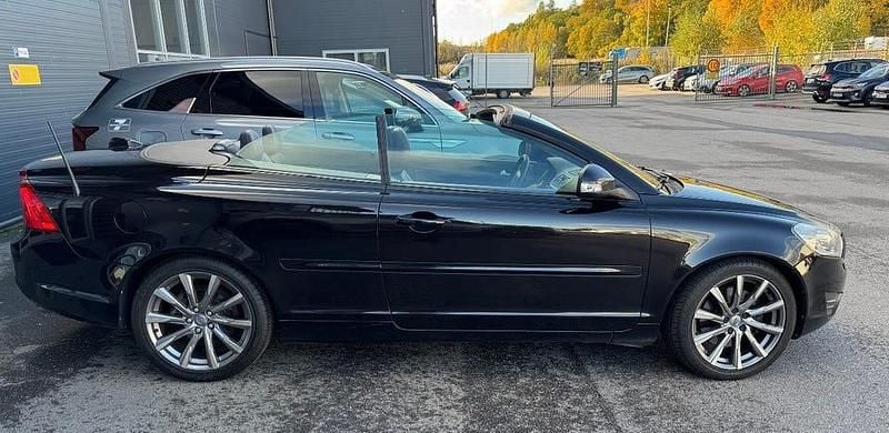 Begagnad Volvo C70 150 HK (110 kW) 2012 Mörkröd metallisk Cab