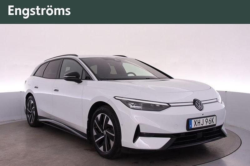 Vit Begagnad 2024 VW ID.7 Pro Sedan | 529 000 kr (Marknadspris) - Bild 1/4