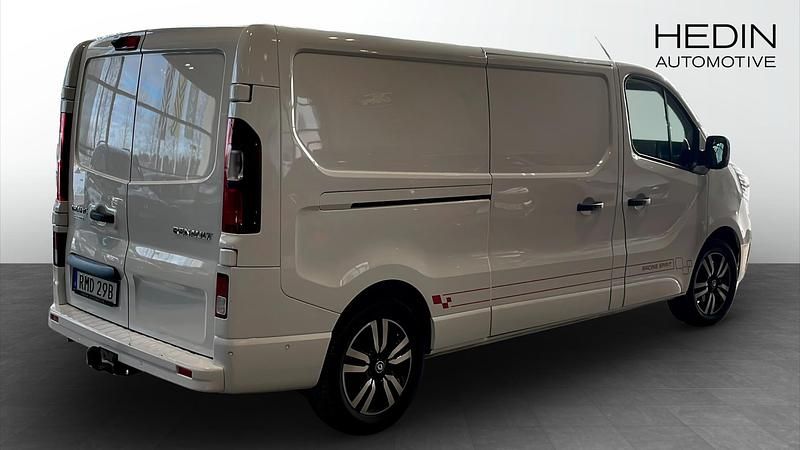 Begagnad Renault Trafic 170 HK (125 kW) 2023