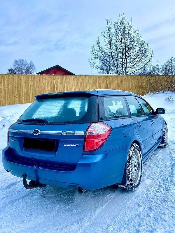 Begagnad Subaru Legacy 165 HK (121 kW) 2008 Kombi