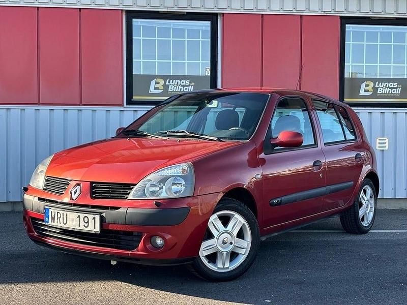 Röd Begagnad 2004 Renault Clio R.S. Halvkombi | 19 900 kr (Marknadspris) - Bild 1/4