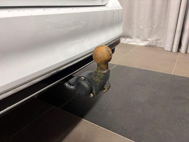 Begagnad VW Passat GT 200 HK (147 kW) 2022 Vit Kombi