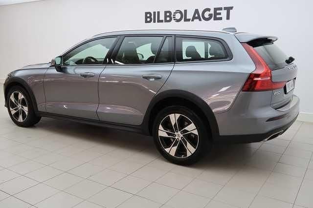 Begagnad Volvo V60 CC 197 HK (144 kW) 2021 Kombi