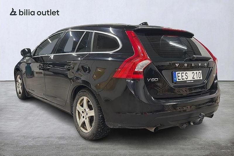 Begagnad Volvo V60 Summum 180 HK (132 kW) 2011 Svart Kombi