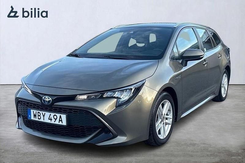 Begagnad Toyota Corolla 124 HK (91 kW) 2019 Grön Kombi