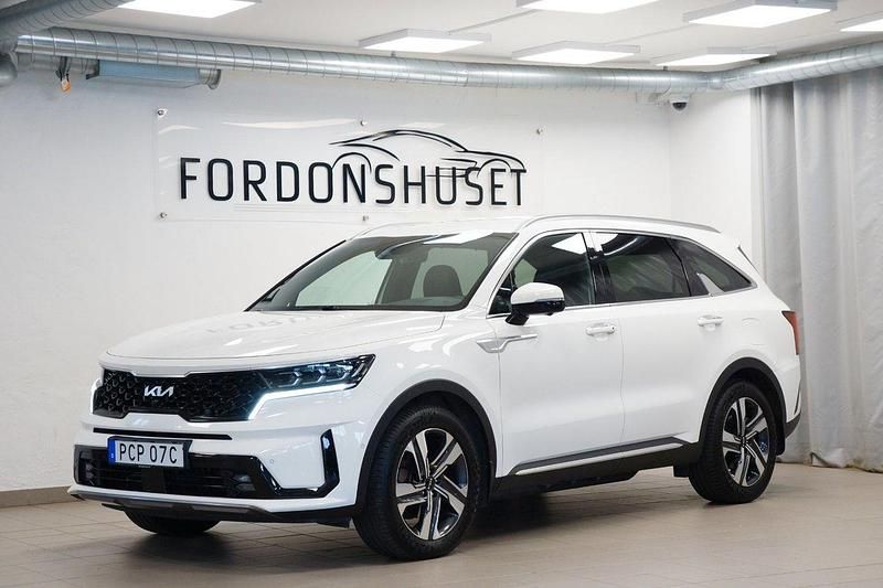 Vit Begagnad 2021 Kia Sorento Advance SUV | 419 000 kr (Marknadspris) - Bild 1/4