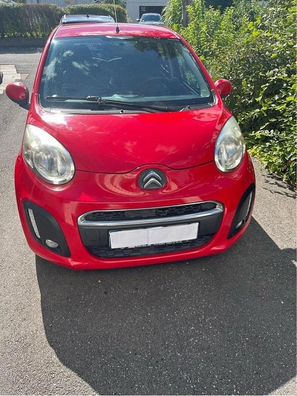 Röd Begagnad 2012 Citroën C1 Halvkombi | 33 000 kr (Marknadspris) - Bild 1/3