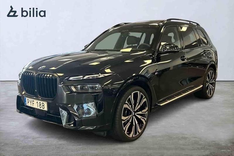 Svart Begagnad 2025 BMW X7 SUV | 1 299 000 kr - Bild 1/1