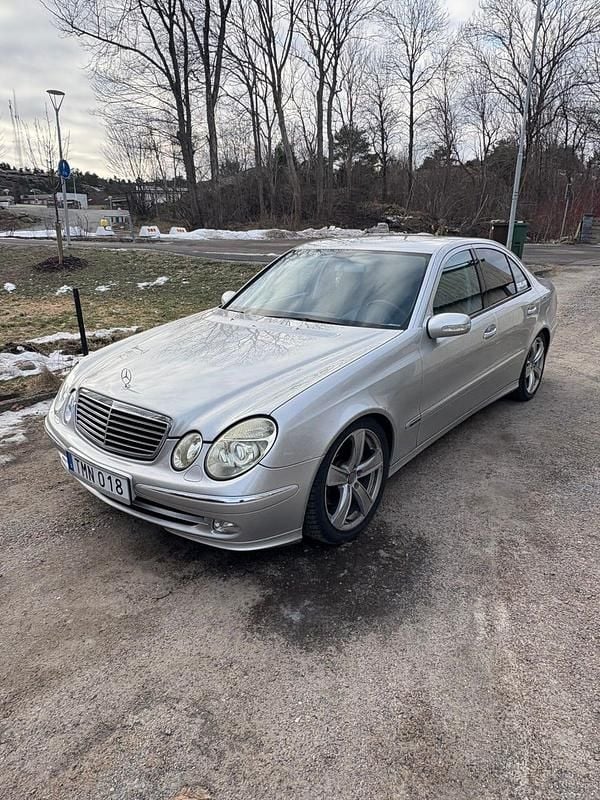 Begagnad 2003 Mercedes E320 | 38 000 kr (Bra pris) - Bild 1/4