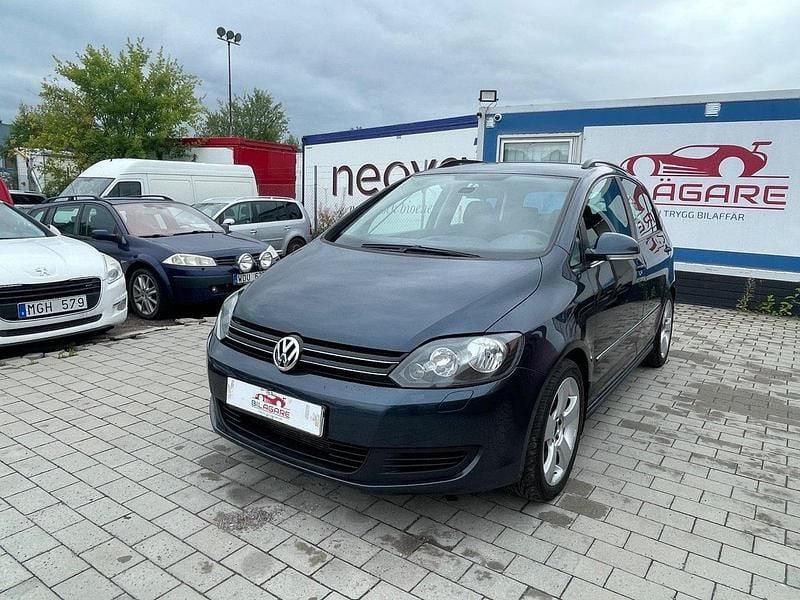 Mörkgrå Begagnad 2010 VW Golf Plus Cross S Minibuss | 69 900 kr (Marknadspris) - Bild 1/4
