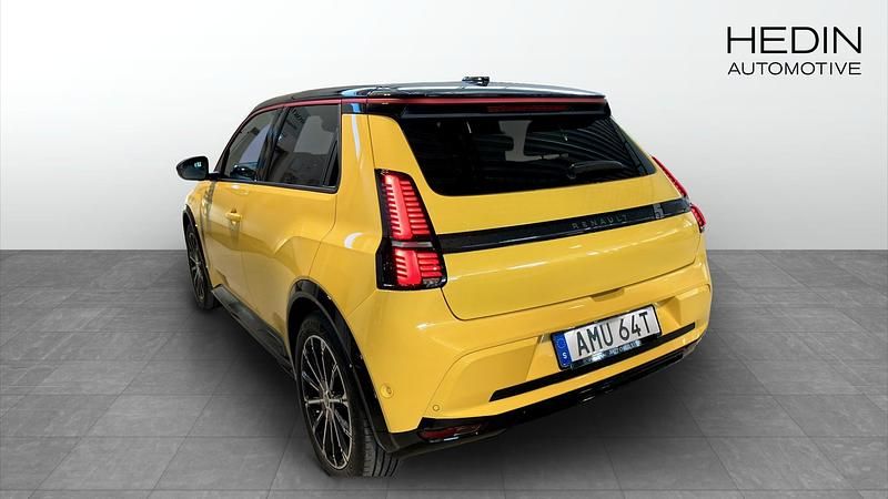 Begagnad Renault 5 E-Tech 11 kW (15 HK) 2025 Gul
