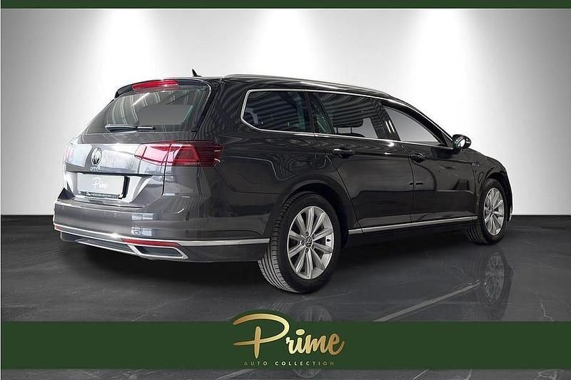 Begagnad VW Passat Business 218 HK (160 kW) 2020 Grå Kombi