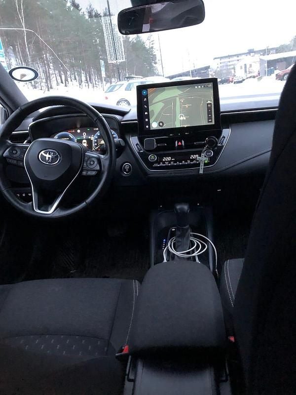 Begagnad Toyota Corolla 140 HK (102 kW) 2023 Kombi