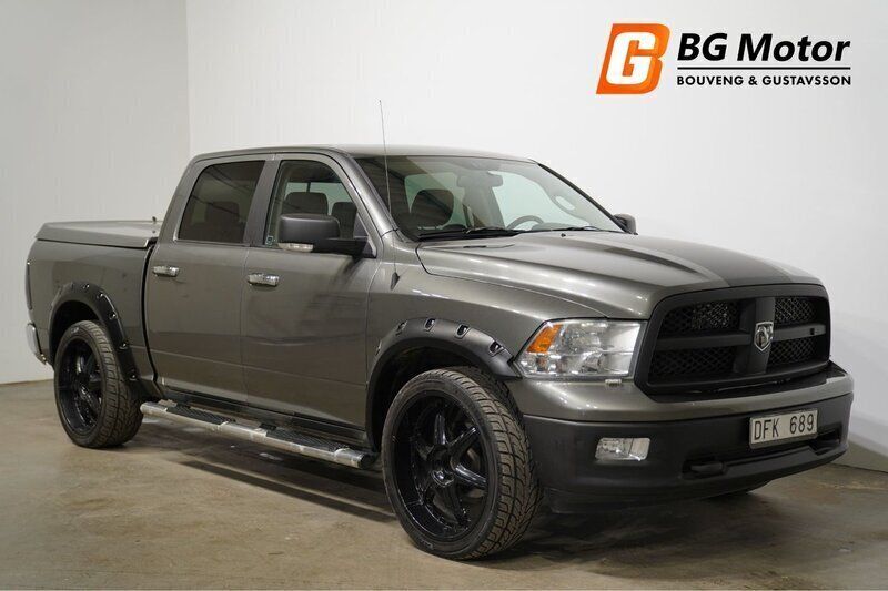 Grå Begagnad 2010 Dodge Ram Pickup | 229 900 kr (Dyr) - Bild 1/3