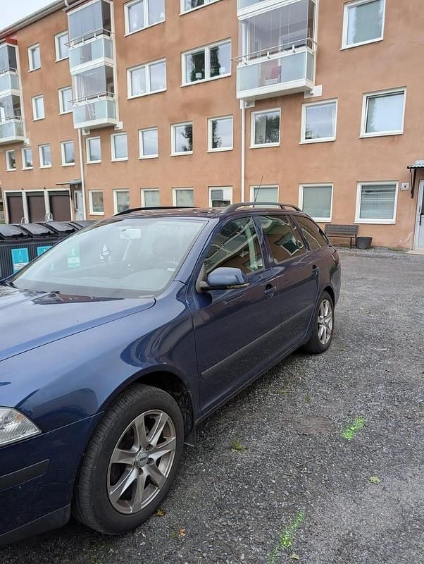 Begagnad 2008 Skoda Octavia Kombi | 29 500 kr (Marknadspris) - Bild 1/4
