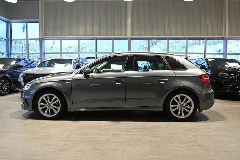 Begagnad Audi A3 S-Line 110 HK (80 kW) 2016 Monsungrå metallic SUV
