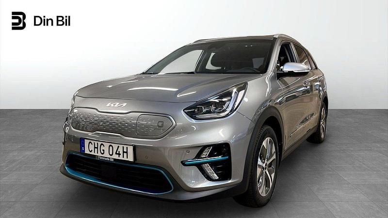 Grå Begagnad 2021 Kia e-Niro SUV | 244 800 kr (Bra pris) - Bild 1/4