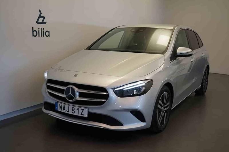 Silver Begagnad 2023 Mercedes B200 Minibuss | 309 500 kr - Bild 1/1