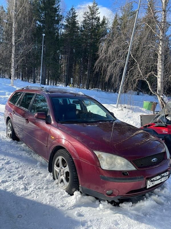 Begagnad Ford Mondeo 145 HK (106 kW) 2003 Kombi
