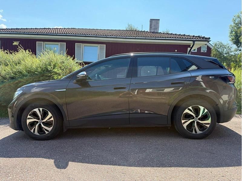 Grå Begagnad 2021 VW ID.4 Pure SUV | 270 000 kr (Lite dyr) - Bild 1/4