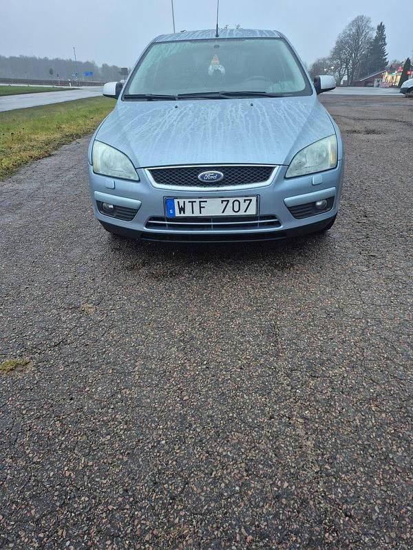 Begagnad 2005 Ford Focus Kombi | 12 000 kr (Marknadspris) - Bild 1/4