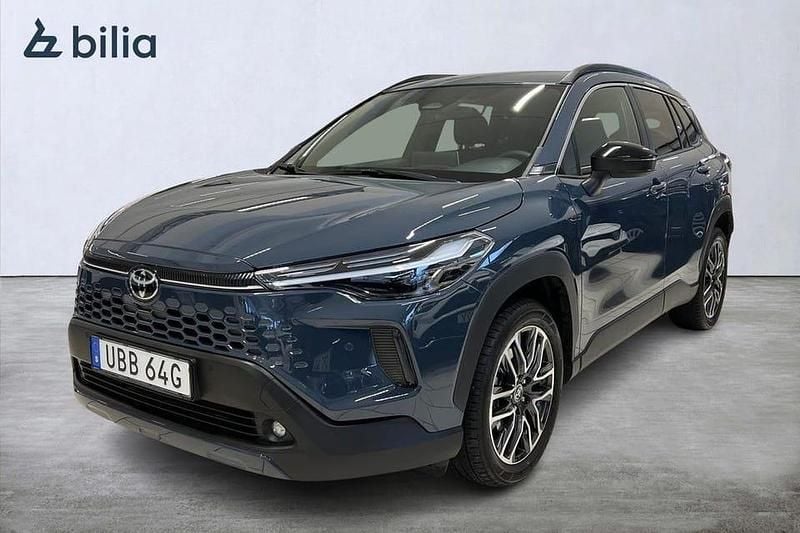 Begagnad Toyota Corolla Cross Style 200 HK (147 kW) 2025 Silver SUV
