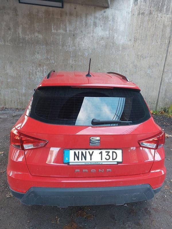 Begagnad 2021 Seat Arona SUV | 159 000 kr (Bra pris) - Bild 1/4