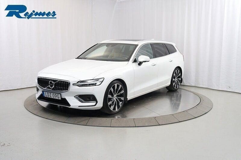 Vit (crystal vit metallic) Begagnad 2019 Volvo V60 Inscription Kombi | 349 800 kr (Dyr) - Bild 1/4
