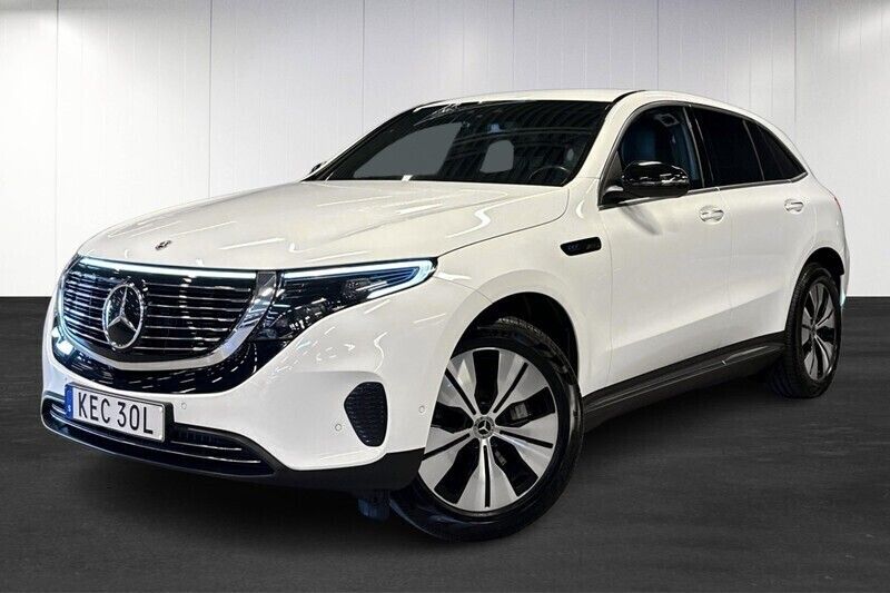 Vit (white) Begagnad 2020 Mercedes EQC400 SUV | 419 000 kr (Bra pris) - Bild 1/4