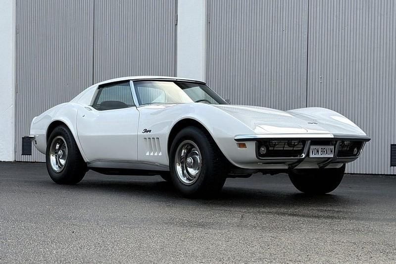 Begagnad Chevrolet Corvette Stingray 218 HK (160 kW) 1969 Vit Sportkupé