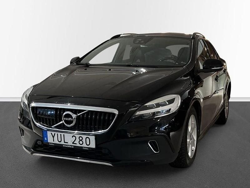 Svart Begagnad 2019 Volvo V40 CC Pro Kombi | 169 000 kr (Bra pris) - Bild 1/4