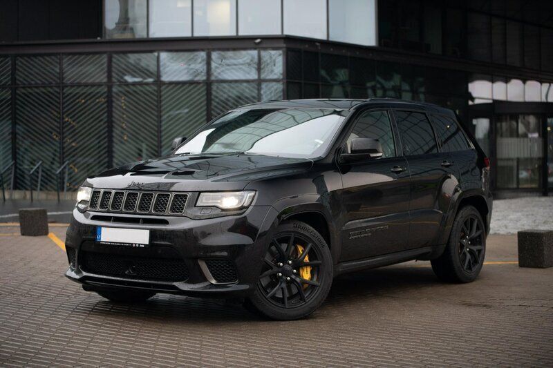 Begagnad 2018 Jeep Grand Cherokee SUV | 735 000 kr - Bild 1/4