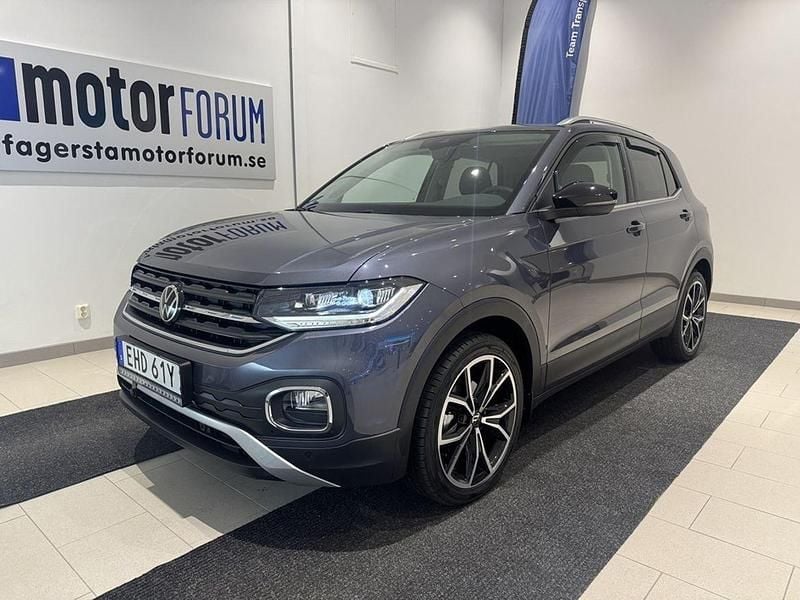 Grå Begagnad 2023 VW T-Cross GT SUV | 254 900 kr (Marknadspris) - Bild 1/4