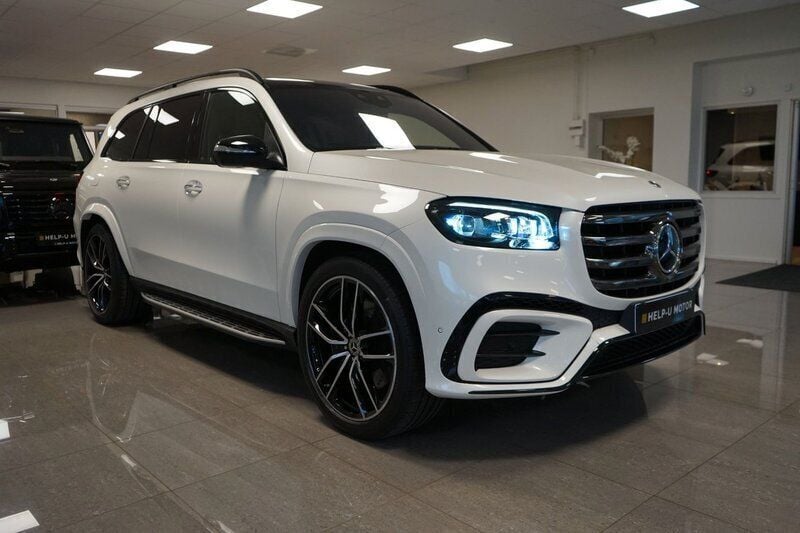 Vit Begagnad 2023 Mercedes GLS450 Premium Plus SUV | 1 099 000 kr - Bild 1/4