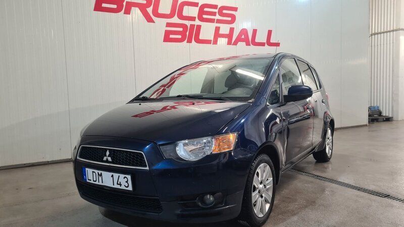 Blå Begagnad 2010 Mitsubishi Colt Halvkombi | 49 900 kr (Marknadspris) - Bild 1/4