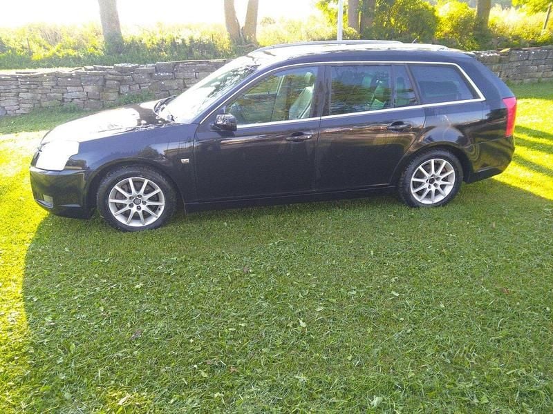 Svart Begagnad 2008 Cadillac BLS Kombi | 23 000 kr - Bild 1/4