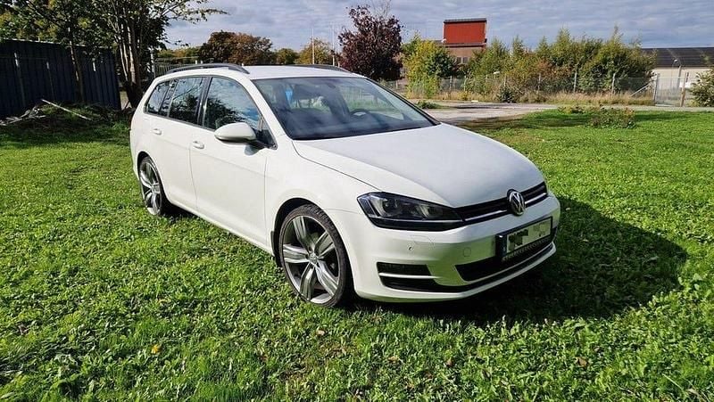 Begagnad VW Golf VII 105 HK (77 kW) 2015 Vit Kombi