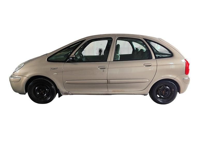 Begagnad Citroën Xsara Picasso 109 HK (80 kW) 2005 Brun Minibuss