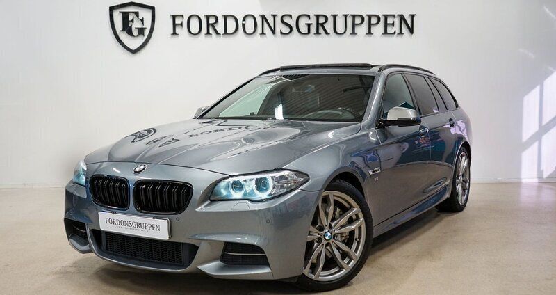 Grå Begagnad 2013 BMW M550 M Sport Sedan | 279 800 kr (Dyr) - Bild 1/4