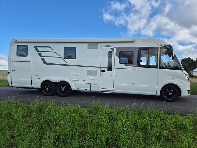 Begagnad 2022 Mercedes Sprinter Van | 1 775 000 kr - Bild 1/4