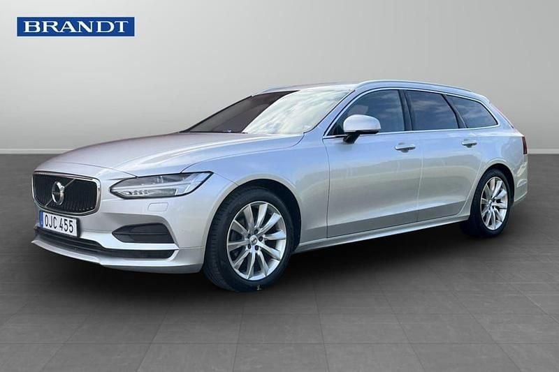 Silver Begagnad 2019 Volvo V90 Momentum Kombi | 239 900 kr (Lite dyr) - Bild 1/4
