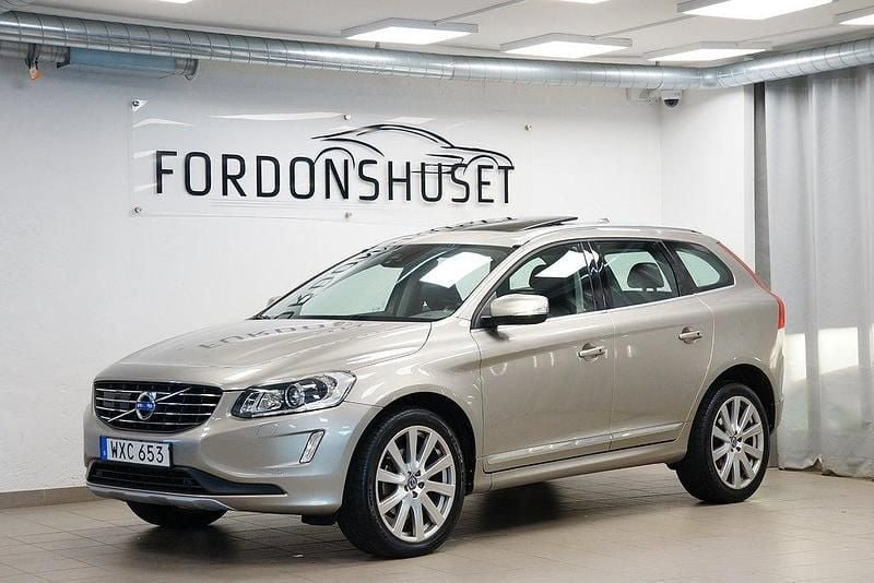 Ljusbrun (brun) Begagnad 2016 Volvo XC60 Summum SUV | 239 900 kr (Marknadspris) - Bild 1/4