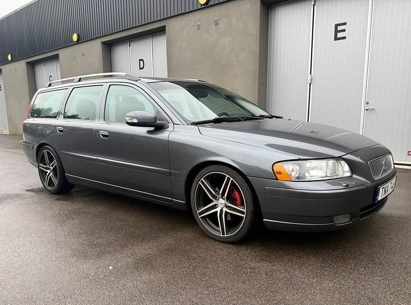 Begagnad 2007 Volvo V70 Standard Kombi | 32 900 kr (Bra pris) - Bild 1/4