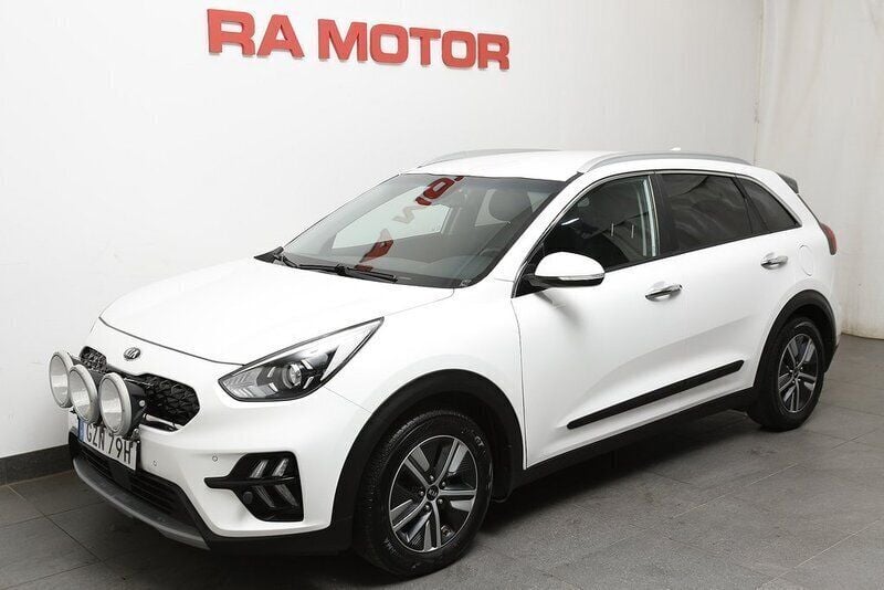 Vit Begagnad 2020 Kia Niro Advance SUV | 148 900 kr - Bild 1/3