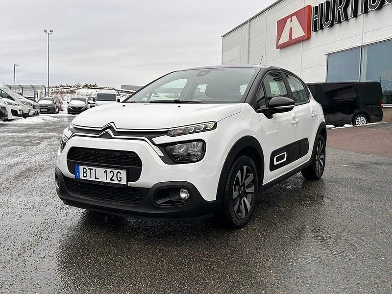 Vit Begagnad 2022 Citroën C3 PureTech Halvkombi | 119 900 kr (Marknadspris) - Bild 1/4