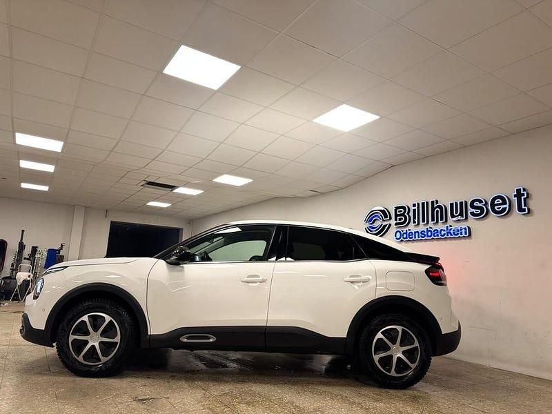 Begagnad Citroën C4 PureTech 131 HK (96 kW) 2023 Vit Halvkombi