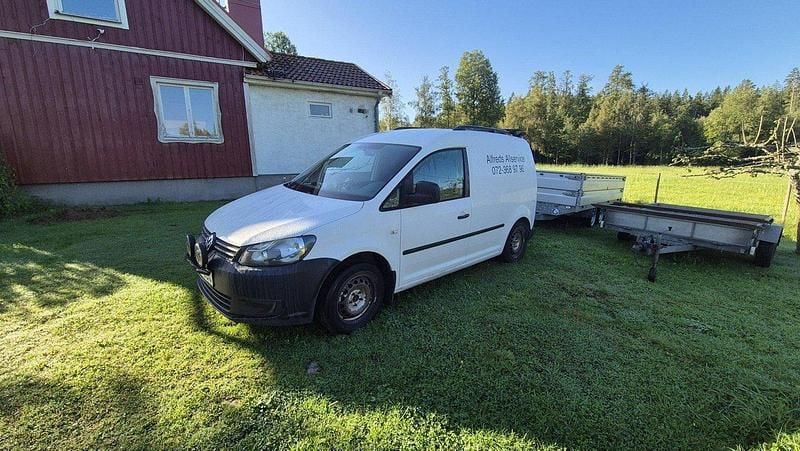 Vit Begagnad 2013 VW Caddy Minibuss | 45 000 kr (Superpris) - Bild 1/3